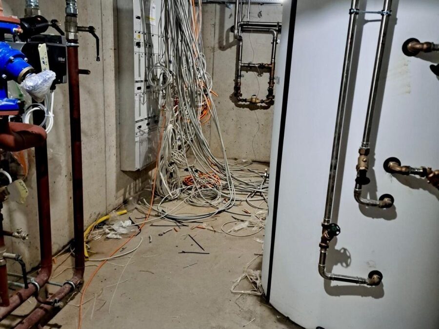 Kabelsalat oder Kunstwerk? 🤔